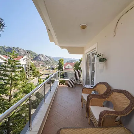 Lovely Apartment With Impressive View In Marmaris Apartamento