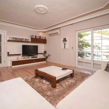 Lovely Apartment With Impressive View In Marmaris *